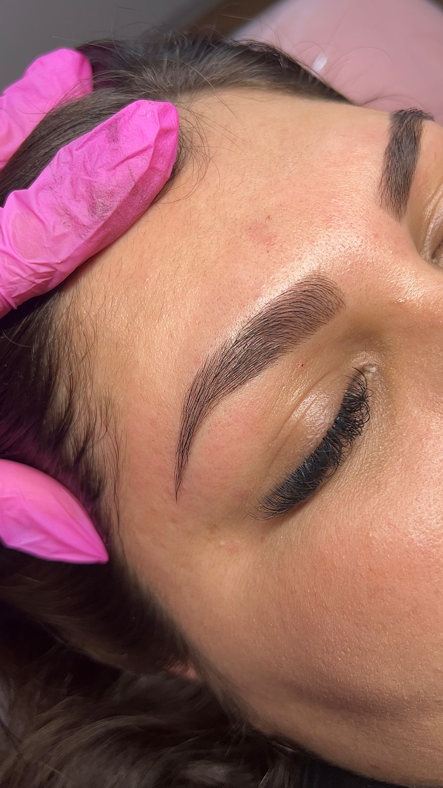 Design de sobrancelha com henna